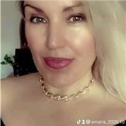 Soy una persona muy responsable y muy perfectionista. Me encanta ayudar a los demás.